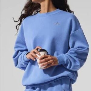 ALO Yoga Crystal Clear Blue Sweatshirt